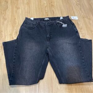 Good American High Rise Jeans in Dark Gray